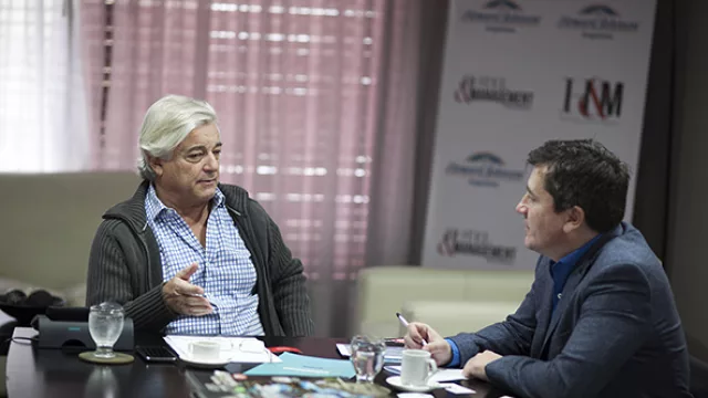 Además de Argentina, su empresa opera desarrollos hoteleros en Uruguay, Paraguay y Armenia.