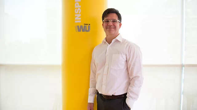 Regresando al ancho mundo