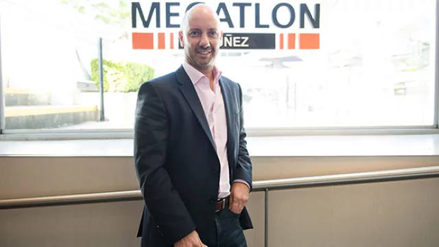 Hoy en Megatlon hay casi 12.000 clases grupales mensualmente, que van desde yoga, zumba, spinning, todo tipo de bailes, localizada, aeróbica, y más…