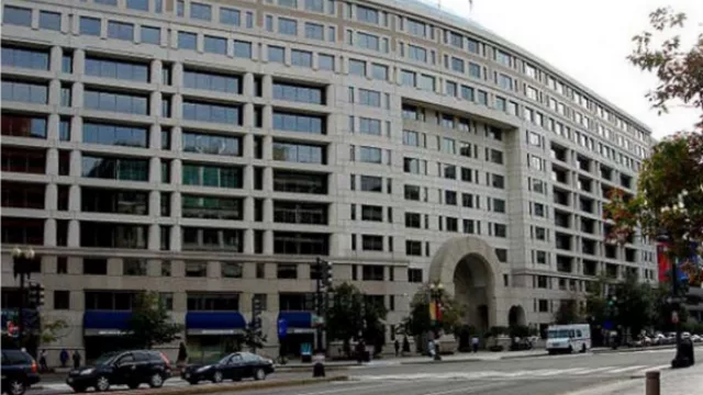 Urtubey viaja a Washington a buscar fondos para obras (cerca de U$S140 M)