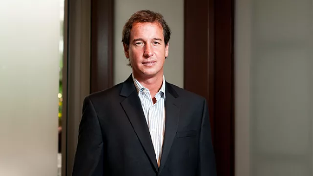 Hay 4 grandes jugadores: DHL como número uno, después siguen UPS, FedEx, y el cuarto es TNT.
