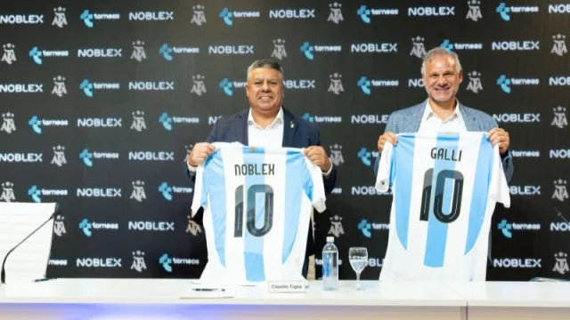 Claudio “Chiqui” Tapia, presidente de la Asociación del Fùtbol Argentino, y Luis Galli, CEO y presidente de Newsan