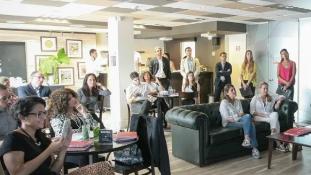 InfoNegocios presentó 40 de las Grandes, su nueva sección periodística… ¡y algo más!