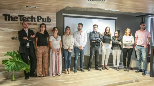 Hay Equipo. El team de InfoNegocios durante la presentación.