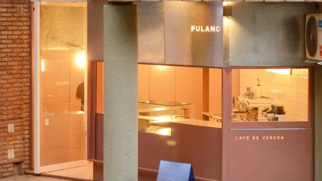 Del barrio joven al centro: Fulano abre su cuarto local de café (modelo de franquicias y expansión internacional, entre los planes)