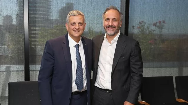 Argentina avanza en la exportación de GNL con el ingreso de YPF al proyecto de PAE