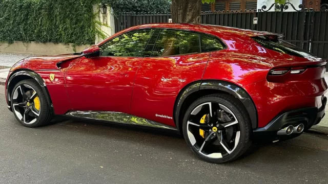 El primer Ferrari Purosangue de Sudamérica se patentará en Córdoba (la trajo Málek Fara para…)