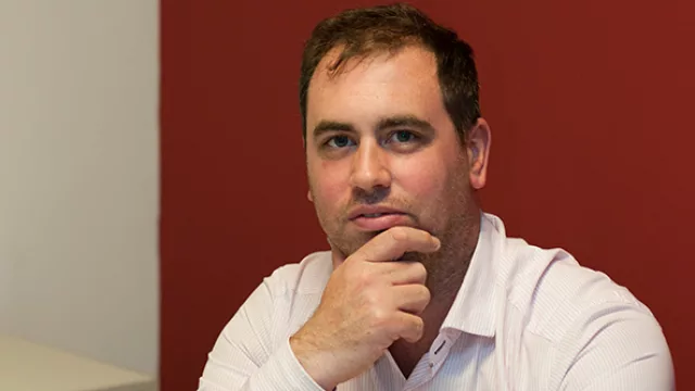 ¿Precio? Todos tenemos el mismo precio. Está quien lo sabe mostrar de forma más inteligente, pero el precio es muy parecido.