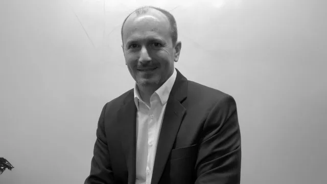 Carlos Forlenza se une a /q99 como Advisor