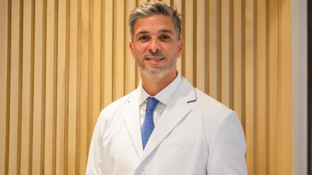 De la Argentina al mundo: un médico de Buenos Aires revoluciona la cirugía mamaria con su protocolo de recuperación rápida