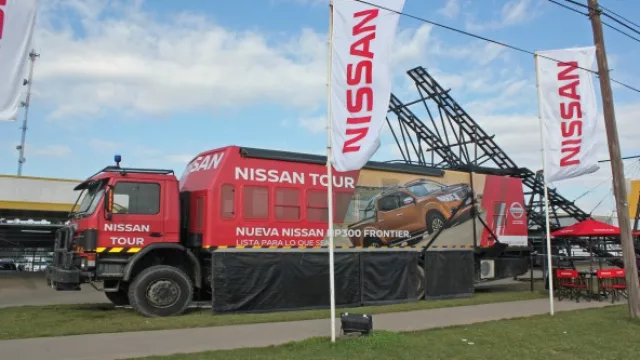 Si tenés 18 años y carné de conducir, podés probar la pick up NP Frontier de Nissan.