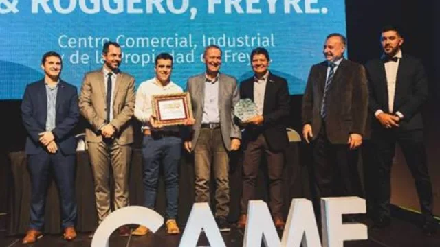  Y el joven emprendedor 2022 es… Alejandro Maletto (de caños de escapes Maletto & Roggero)