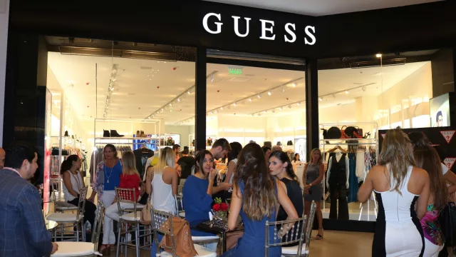 Autoridades de Bancor, de La Voz del Interior, del Sindicato de Diarios y Revistas y canillitas, en el acto de presentación de Red Mob.