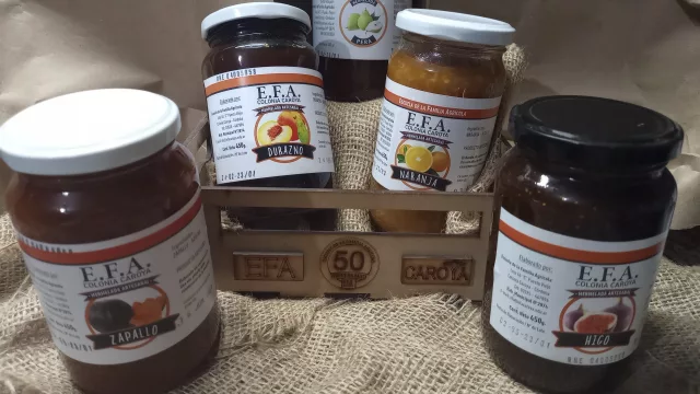 Escuela Rural de Colonia Caroya batió récord de producción de conservas (la fábrica elaboró 18 mil kilos en el 2024 y este año piensa superarlos)