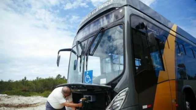 En Brasil desarrollan colectivo eléctrico y solar
