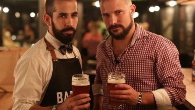 The BarBeer el bar de la estética y la cerveza...                        