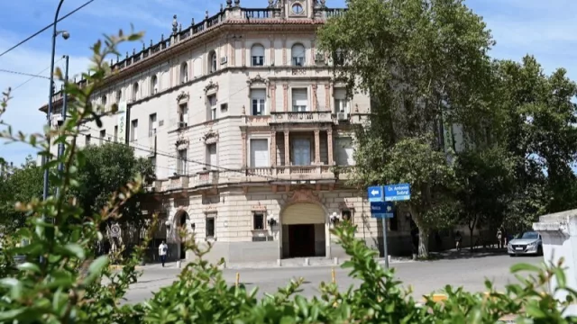 Accastello reestructura el gabinete municipal en Villa María (así queda el nuevo organigrama)