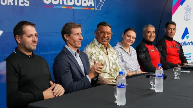 Maratón Acuática Natura Sports: los mejores nadadores de Córdoba se desafían en el Dique Piedras Moras