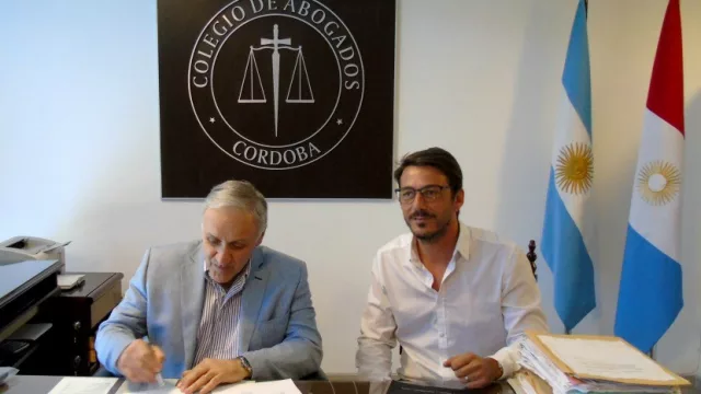 Proaco con beneficios especiales para los abogados (en Docta, obvio)