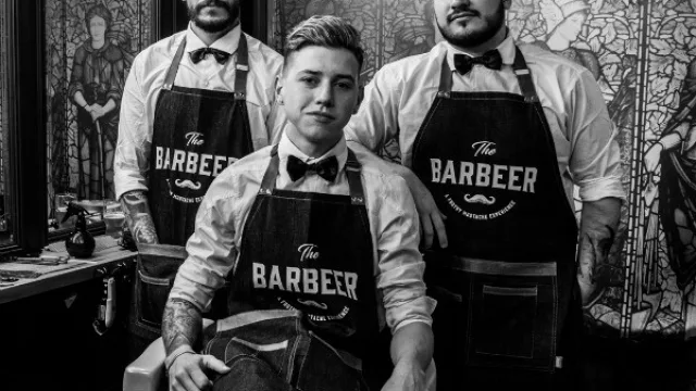 Corte de pelo + recorte de barba + cerveza = The BarBeer (¡qué buena idea!)