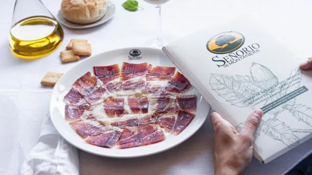 Señorío de montanera ha sido nombrada mejor marca de jamones del mundo