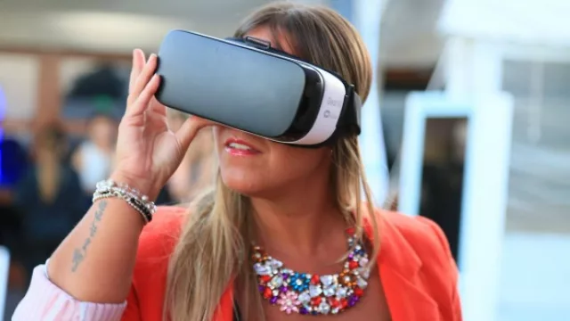 Grupo Canter transportó a los invitados al mundo de realidad virtual y sorteó un Oculus VR.