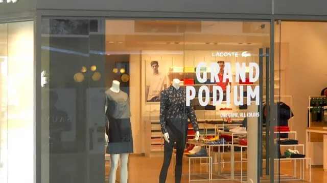 Lacoste y Penguin se suman a  Villa Allende Shopping con dos tiendas exclusivas