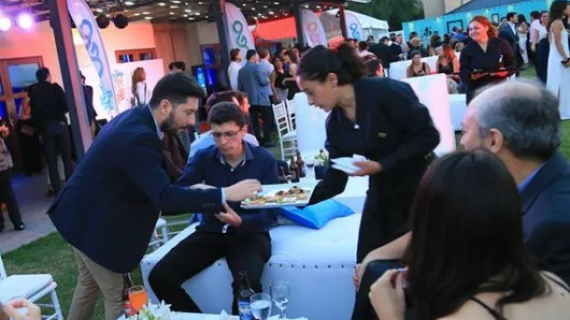 Lo Que Viene, una mirada al recambio generacional en las empresas (caras nuevas en el evento de InfoNegocios)