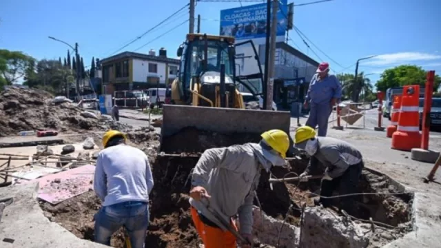 La Municipalidad corta Costanera Norte en puente Tablada por obra del aliviador cloacal