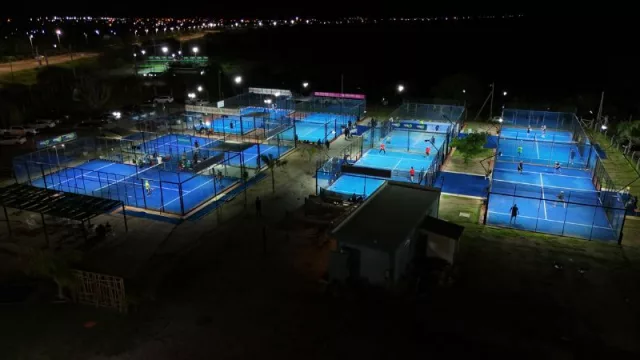 Cerro Club, instalación deportiva que cuenta con 8 canchas profesionales de pádel en La Rioja.