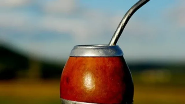 El 74% de los argentinos toma mate con un acompañamiento (sólo 9% no toma “mateico”)