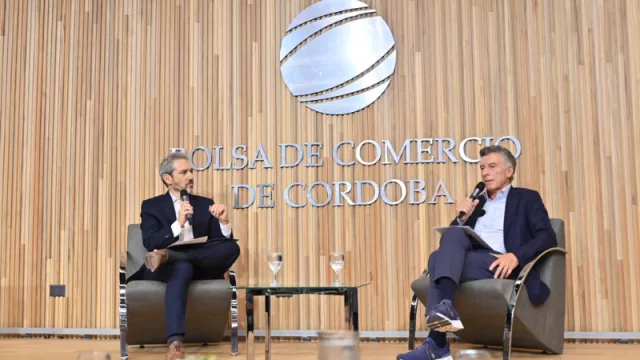 Macri pasó por Córdoba y va asumiendo listas separadas: “la mejor forma de apoyar a Milei es votando al PRO” (el Plan 1870 que quedó pendiente)