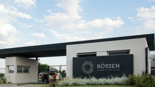 Molcom presentó dos proyectos en Valle Escondido (“casas con manual de uso”)