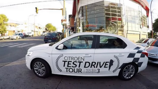 Parra Citroën presentó el C-Elysée