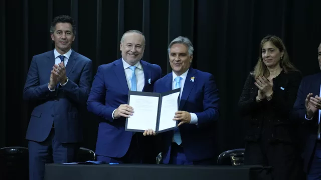 Anuncian la pavimentación de 400 cuadras en Villa María ($ 2.000 millones de inversión)