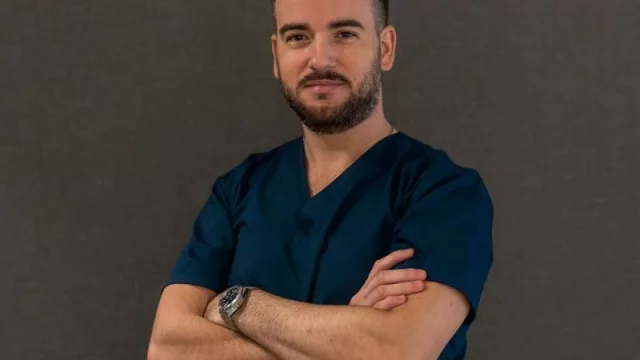 La revolución en cirugía estética llega a Córdoba: qué es la mamoplastia endoscópica axilar (menos cicatrices y una recuperación más cómoda)