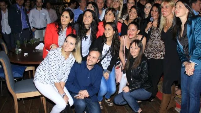 Consultores de Empresas despidió el año con un After Office en Onas Hostel & Suites