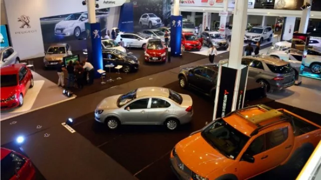 A horas del comienzo de la feria de autos más importante de Paraguay