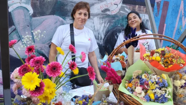 Córdoba Florece tendrá puestos de venta en la ciudad (el primero estará en El Rosedal del Parque Sarmiento)