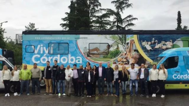 El turis truck de la Agencia Córdoba Turismo recorrerá el país durante 15 días.