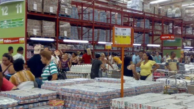 Cada vez son más las familias que compran comida en los mayoristas (el canal sumó 350.000 hogares)