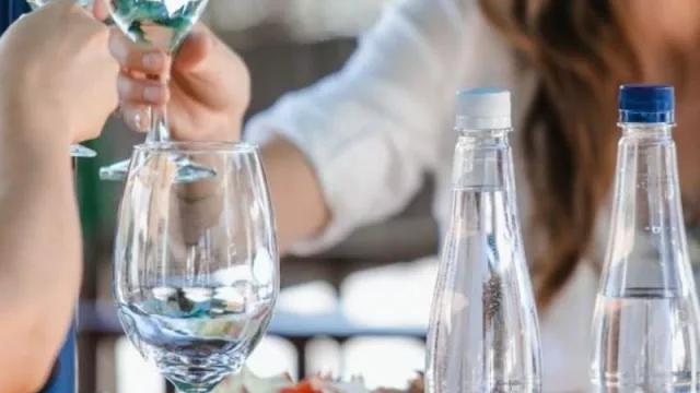 El agua baja en sodio de Graziani (la preferida por el Sanatorio Allende) llegó a Córdoba de la mano de Dimato Distribuidora