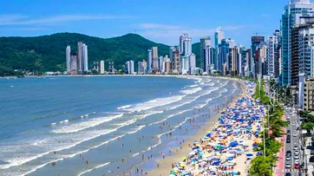 Verano 2017. Hora de sacar papel y lápiz y hacer cuentas para elegir dónde  vacacionar.