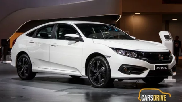 El nuevo Civic llega en diciembre al país (y vuelve el Fit)