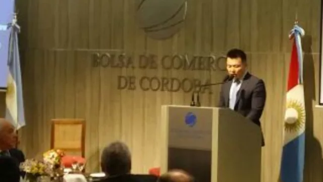 ¿Qué quiere vender y qué necesitan comprar los chinos? El N°2 de la embajada pasó por COR y dejó datos jugosos