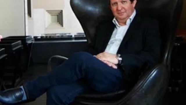 Gabriel Bursztyn vuelve al ruedo: con Blue Team toman la programación artística del Enjoy Conrad