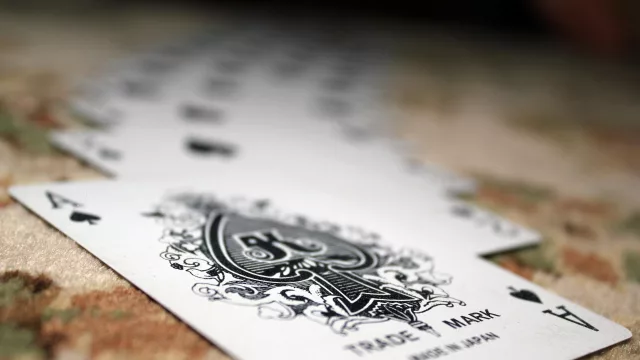 El crecimiento de la industria de apuestas en línea genera debates sobre regulación y juego responsable