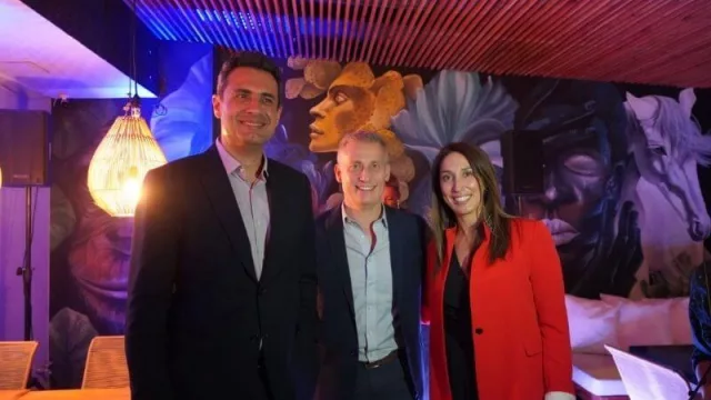 Carlos Antunes, Esteban Aviles y Lorena Gasser.