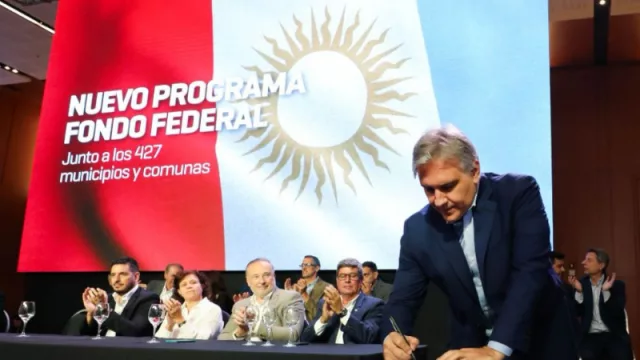 Más de 400 intendentes y jefes comunales firmaron el Fondo Federal Cordobés (de qué se trata)