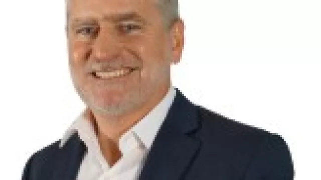 Un hacedor en Distrito las Artes